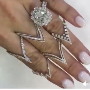 Meet your Posher, Ash